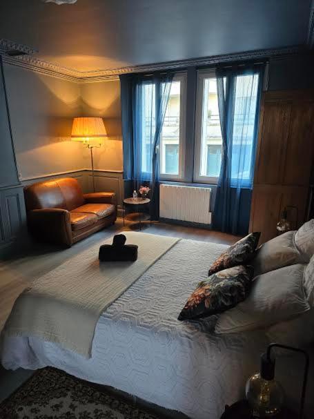 Appartement Chic & Baroque 5 Min Centre Ville Et Bord De Vienne ليموج المظهر الخارجي الصورة